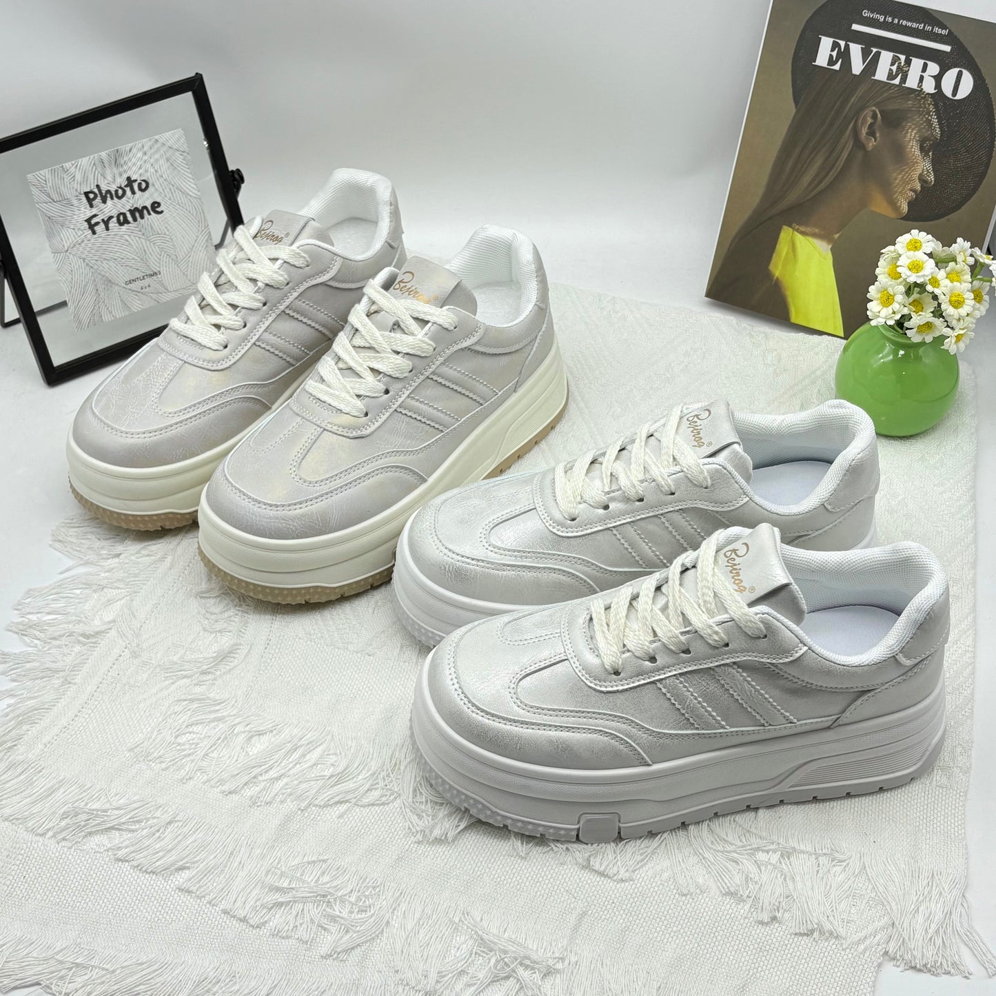 ♛𝔽𝕦𝕤𝕚𝕠𝕟 𝔽𝕠𝕔𝕦𝕤☢︎ꜰʟᴇxɪɴɢ-ꜱʜᴏᴇꜱ ♜✽𝟤𝟢𝟤𝟧✽ 夏季新款厚底M標休閒運動鞋 女款 (35-40號)M2