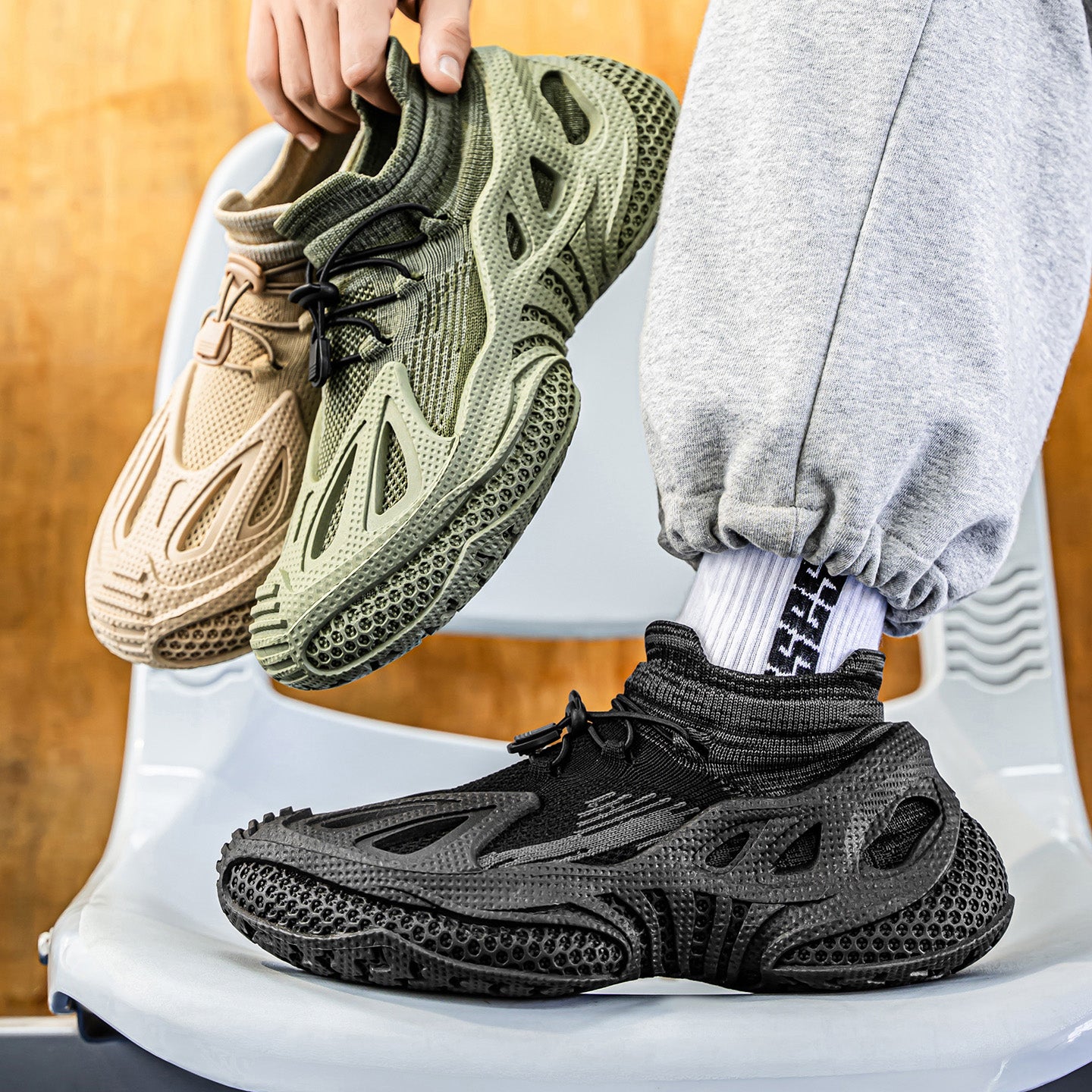 ♛𝔽𝕦𝕤𝕚𝕠𝕟 𝔽𝕠𝕔𝕦𝕤☢︎ᴄᴀꜱᴜᴀʟ ꜱɴᴇᴀᴋᴇʀ ♜✽𝟤𝟢𝟤𝟧✽春夏新包覆感網襪設計機能性運動鞋 男女款 M18