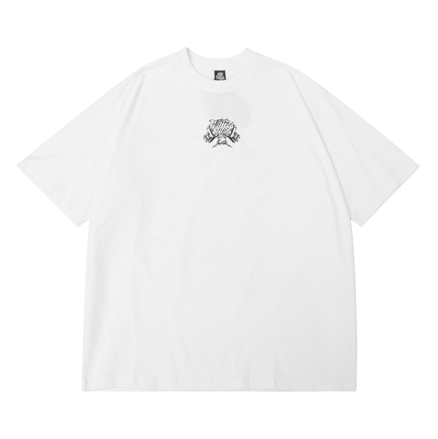 𝔽𝕦𝕤𝕚𝕠𝕟 𝔽𝕠𝕔𝕦𝕤 -ᴄʜɪᴄᴀɴᴏ♠︎悍匪♠︎ 美式嘻哈寬鬆哥德滿版字體短袖