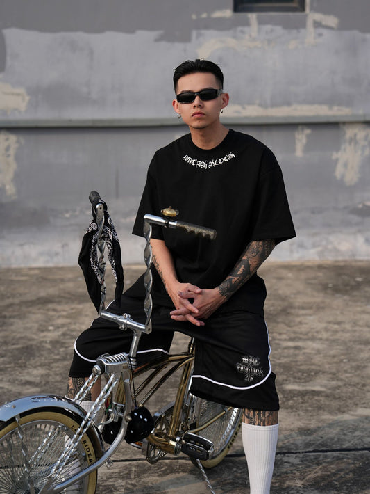 𝔽𝕦𝕤𝕚𝕠𝕟 𝔽𝕠𝕔𝕦𝕤 -ᴄʜɪᴄᴀɴᴏ♠︎悍匪♠︎美式嘻哈寬鬆重磅圓領TATTOO文字短袖