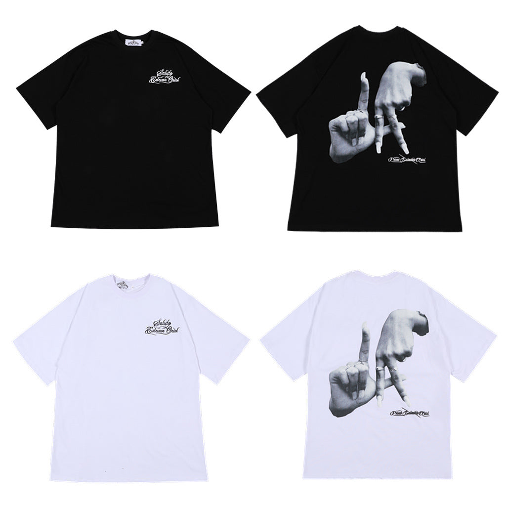 𝔽𝕦𝕤𝕚𝕠𝕟 𝔽𝕠𝕔𝕦𝕤-ᴄʜɪᴄᴀɴᴏ♠︎悍匪♠︎美式手勢LA LOGO寬鬆嘻哈小領口短袖