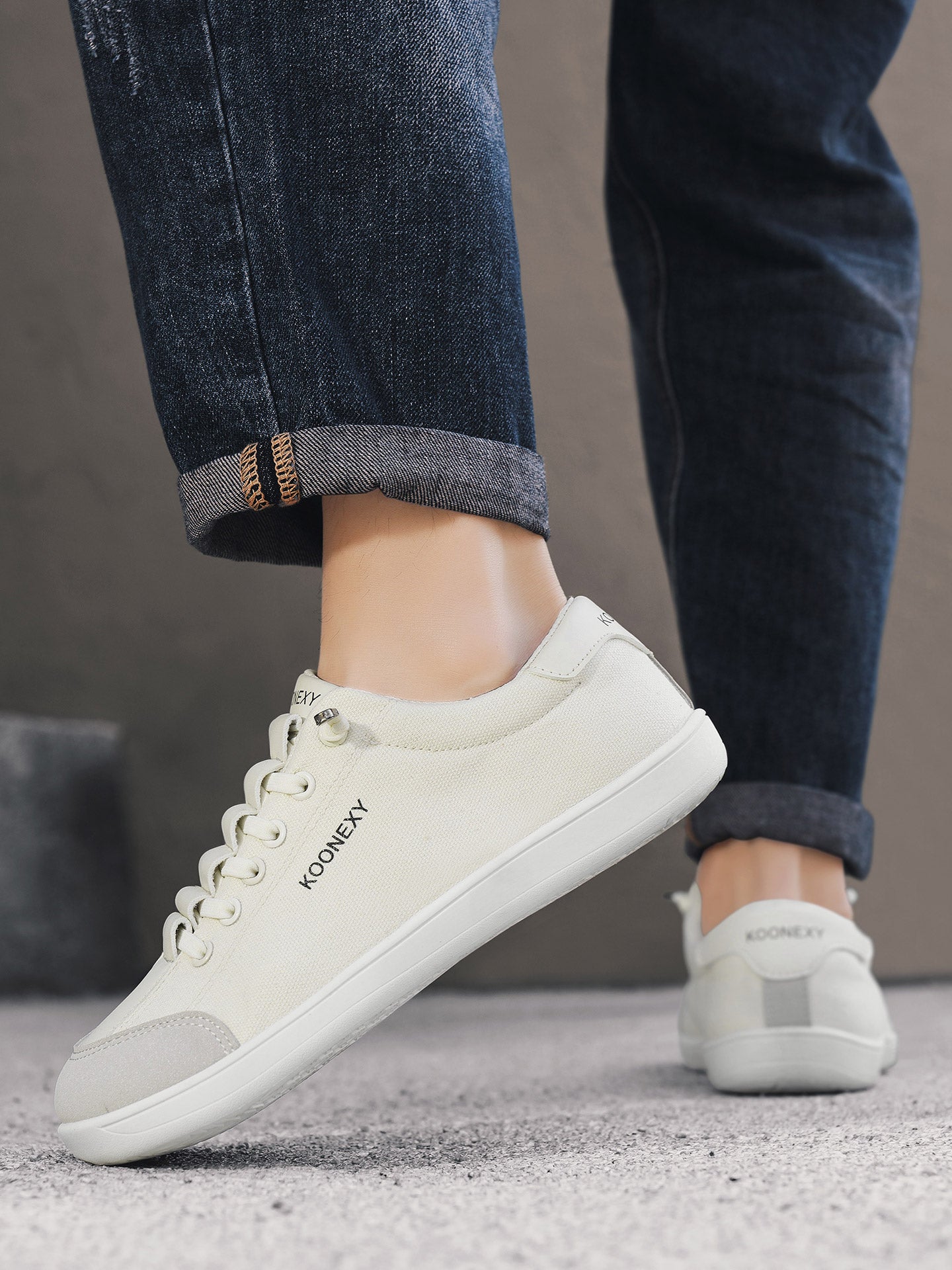 ♛𝔽𝕦𝕤𝕚𝕠𝕟 𝔽𝕠𝕔𝕦𝕤☢︎ꜱᴋᴀᴛᴇ ꜱʜᴏᴇꜱ ♜✽𝟤𝟢𝟤𝟧✽春夏新款經典素面懶人板鞋   男女款 大🦶款 (39-47號)  B79