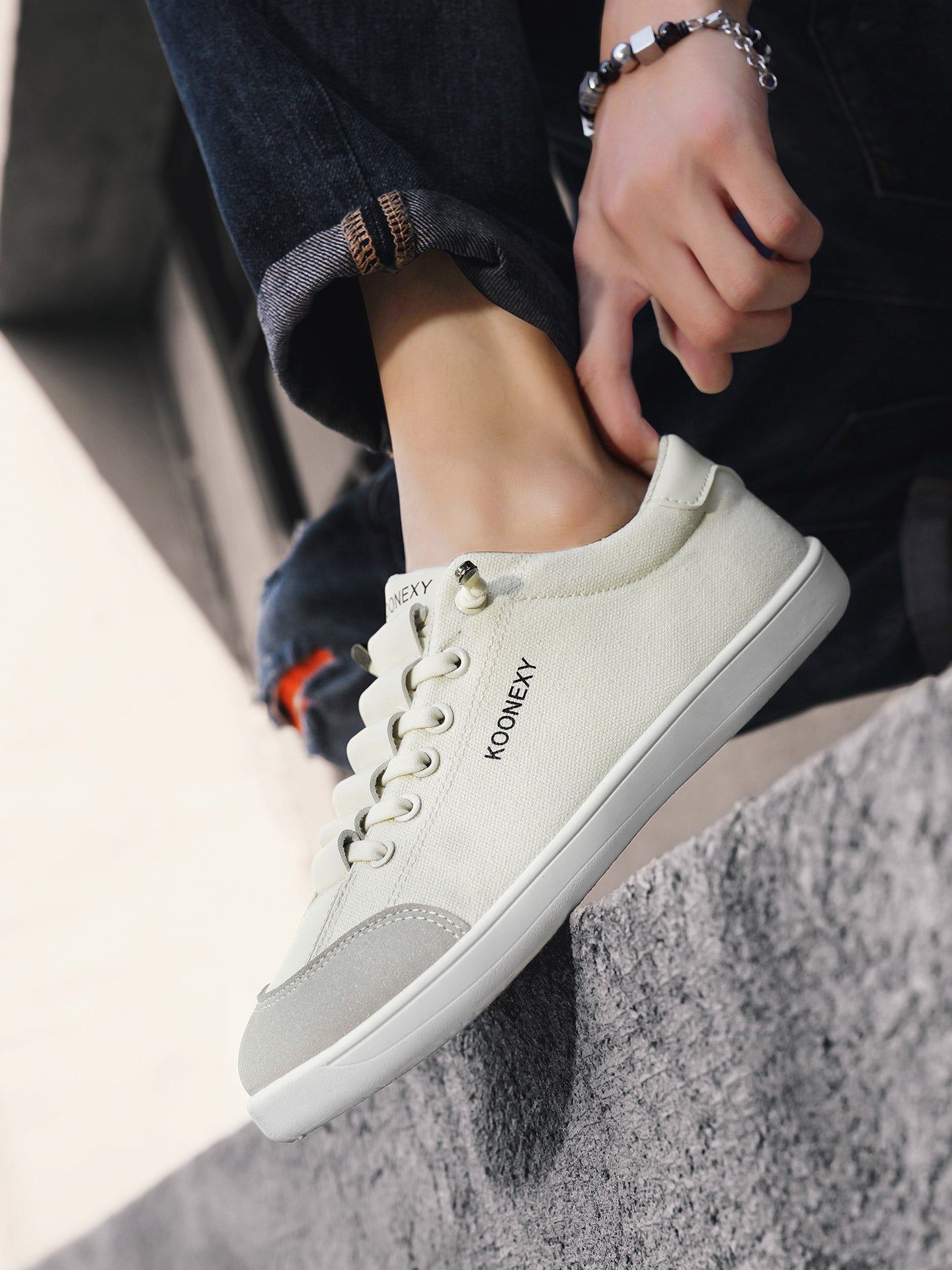 ♛𝔽𝕦𝕤𝕚𝕠𝕟 𝔽𝕠𝕔𝕦𝕤☢︎ꜱᴋᴀᴛᴇ ꜱʜᴏᴇꜱ ♜✽𝟤𝟢𝟤𝟧✽春夏新款經典素面懶人板鞋   男女款 大🦶款 (39-47號)  B79