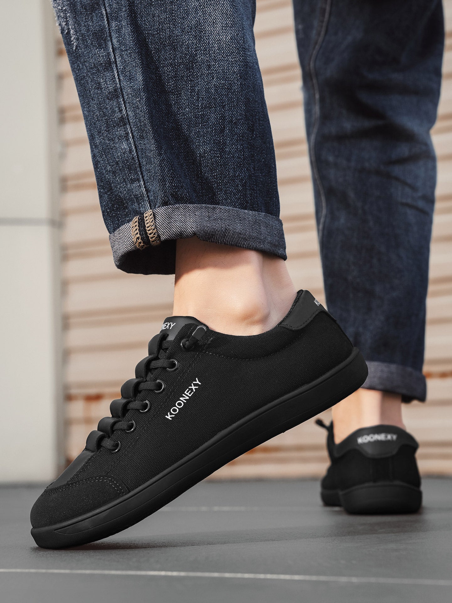 ♛𝔽𝕦𝕤𝕚𝕠𝕟 𝔽𝕠𝕔𝕦𝕤☢︎ꜱᴋᴀᴛᴇ ꜱʜᴏᴇꜱ ♜✽𝟤𝟢𝟤𝟧✽春夏新款經典素面懶人板鞋   男女款 大🦶款 (39-47號)  B79