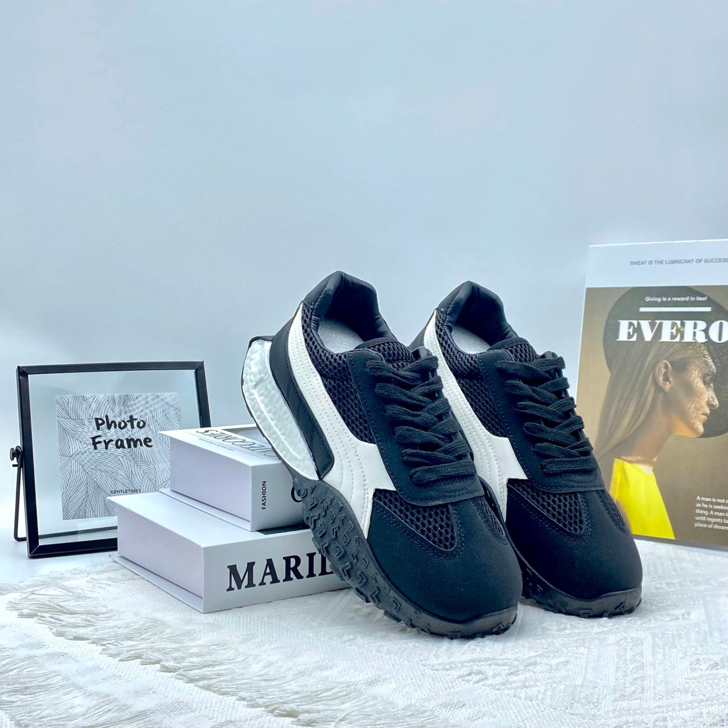 ♛𝔽𝕦𝕤𝕚𝕠𝕟 𝔽𝕠𝕔𝕦𝕤☢︎ꜰʟᴇxɪɴɢ-ꜱʜᴏᴇꜱ ♜✽𝟤𝟢𝟤𝟧✽ 夏季新款百搭厚底休閒運動鞋 女款 (35-40號）MB7