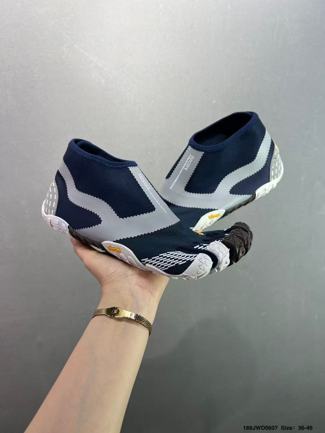 ∯ 𝖚𝖗𝖇𝖆𝖓 𝖋𝖚𝖓𝖈𝖙𝖎𝖔𝖓 Ψ 𝓔 健身瑜伽全包覆五指運動鞋 F-772 男女款 情侶款  大🦶款 (36-47碼)此系列偏小建議買大一號