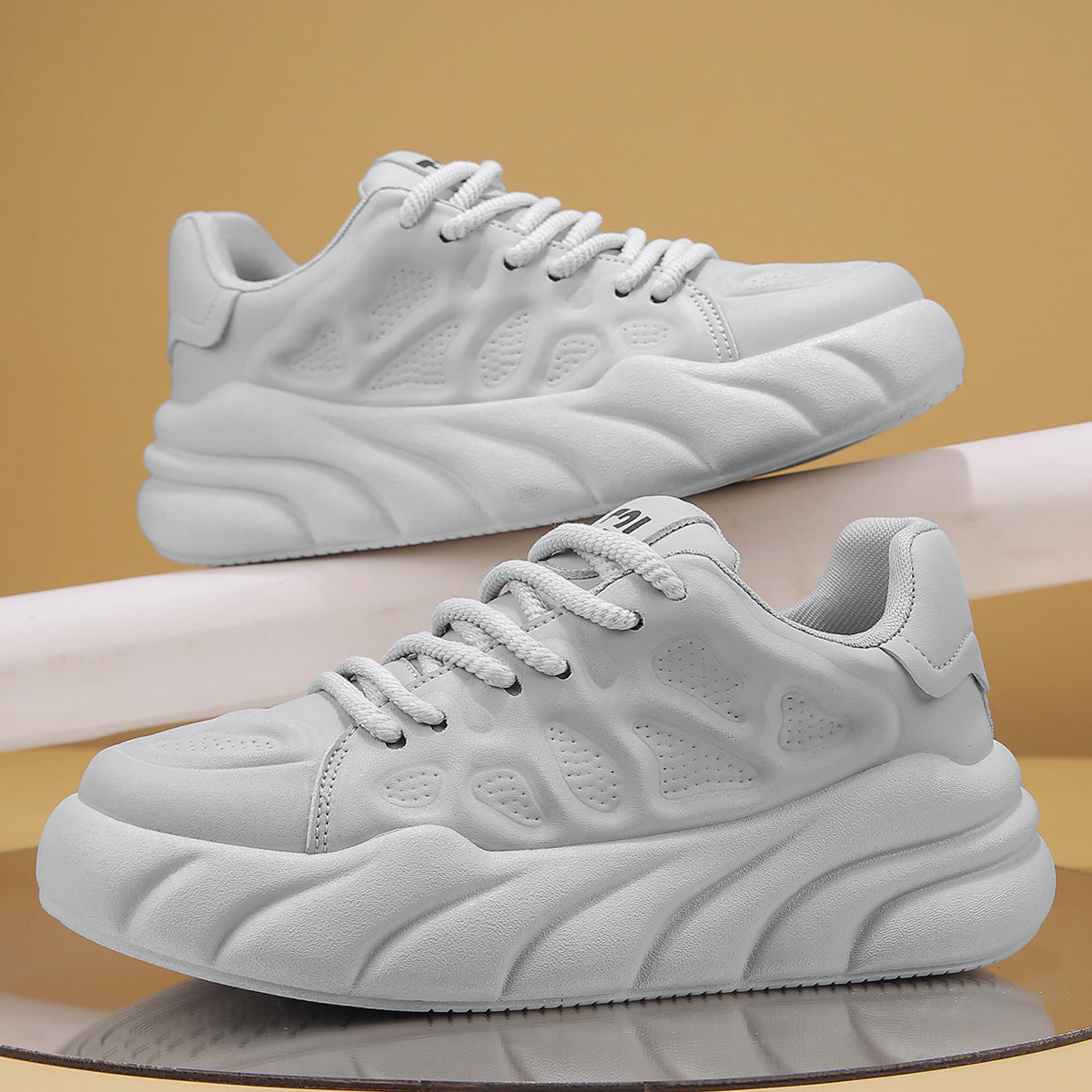 ♛𝔽𝕦𝕤𝕚𝕠𝕟 𝔽𝕠𝕔𝕦𝕤☢︎ᴄᴀꜱᴜᴀʟ ꜱɴᴇᴀᴋᴇʀ ♜✽𝟤𝟢𝟤𝟧✽ 春夏白霧雲感厚底增高潮鞋 中性男女款  ʏ𝟪𝟧𝟣