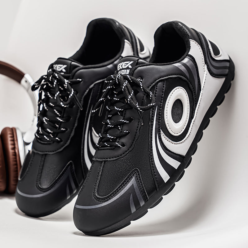 ♛𝔽𝕦𝕤𝕚𝕠𝕟 𝔽𝕠𝕔𝕦𝕤☢︎ᴄᴀꜱᴜᴀʟ ꜱɴᴇᴀᴋᴇʀ ♜ ✽𝟤𝟢𝟤𝟧✽秋冬新款運動旋渦烙印平底賽車運動鞋  男女款  情侶款 大🦶款 (39-46號) M27