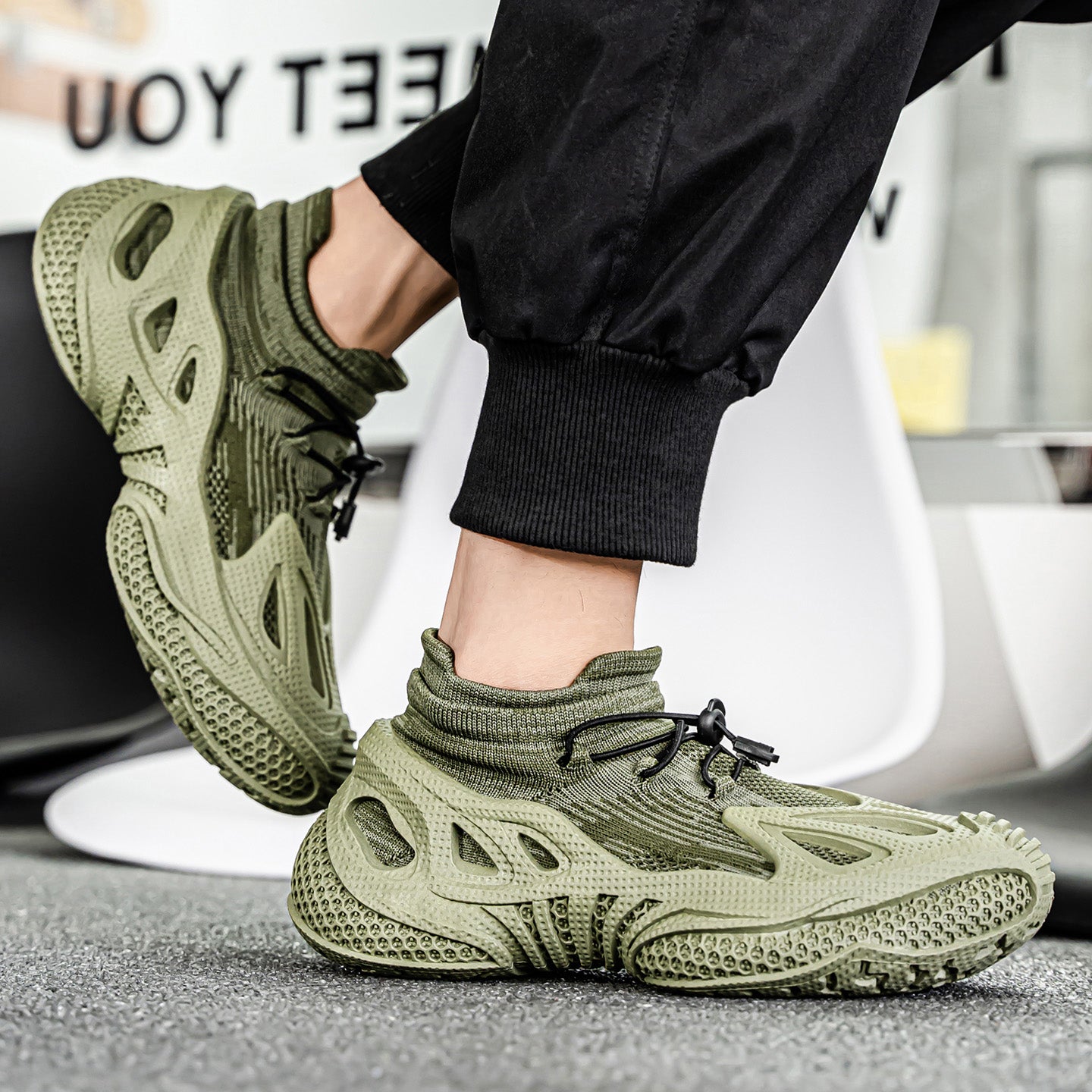 ♛𝔽𝕦𝕤𝕚𝕠𝕟 𝔽𝕠𝕔𝕦𝕤☢︎ᴄᴀꜱᴜᴀʟ ꜱɴᴇᴀᴋᴇʀ ♜✽𝟤𝟢𝟤𝟧✽春夏新包覆感網襪設計機能性運動鞋   男女款  M18