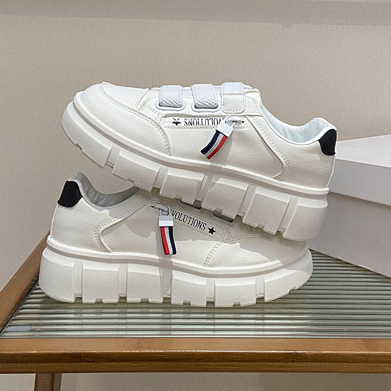 ♛𝔽𝕦𝕤𝕚𝕠𝕟 𝔽𝕠𝕔𝕦𝕤☢︎ꜰʟᴇxɪɴɢ-ꜱʜᴏᴇꜱ ♜✽𝟤𝟢𝟤𝟧✽ 春夏新款可愛風休閒百搭厚底增高𝟧ᴄᴍ鞋  女款  (35-40號） ᴍꜱ𝟣𝟨𝟧