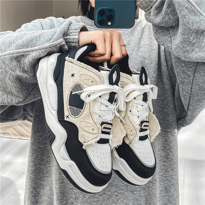 ♛𝔽𝕦𝕤𝕚𝕠𝕟 𝔽𝕠𝕔𝕦𝕤☢︎ꜱᴋᴀᴛᴇ ꜱʜᴏᴇꜱ ♜✽𝟤𝟢𝟤𝟧✽春夏新款復古街頭風包覆感十足運動板鞋   男女款 大🦶款 (39-45號)  L33