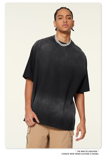 ▶𝔽𝕦𝕤𝕚𝕠𝕟 𝔽𝕠𝕔𝕦𝕤 ⌘𝓦𝓪𝓼𝓱𝓮𝓭 𝔀𝓲𝓷𝓭 ◀ 2025春夏美式潮牌做舊短袖水洗漸變純棉Ｔ-short  TZ-01