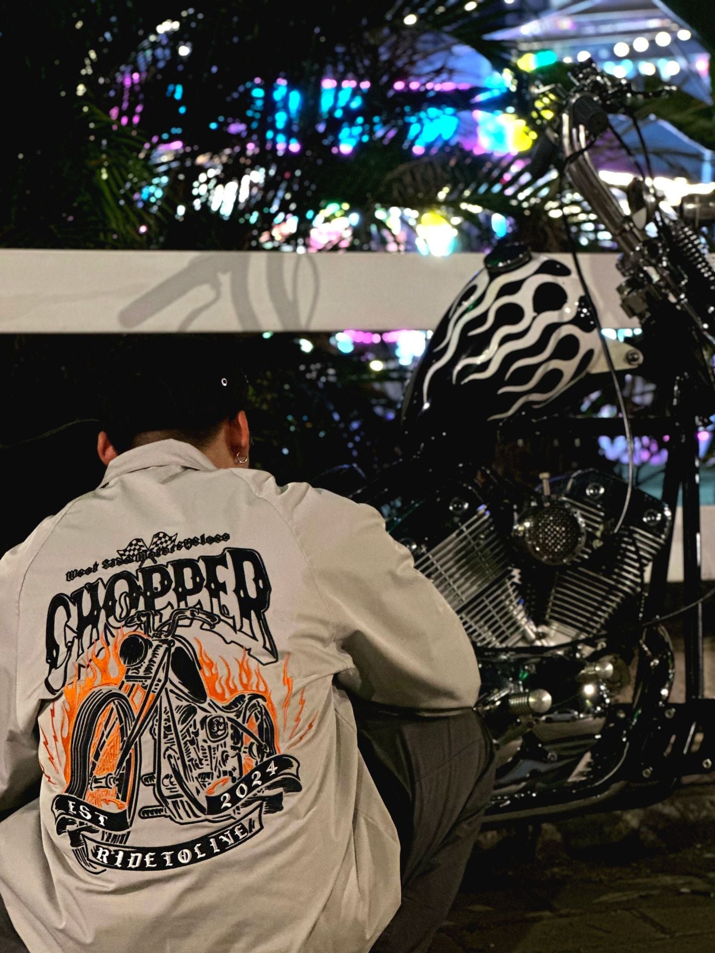 𝔽𝕦𝕤𝕚𝕠𝕟 𝔽𝕠𝕔𝕦𝕤 -ᴄʜɪᴄᴀɴᴏ♠︎悍匪♠︎ 美式複古Chopper機車chicano風格重工萬針全刺繡風衣教練夾克外套WT96