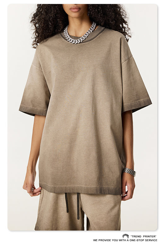 ▶𝔽𝕦𝕤𝕚𝕠𝕟 𝔽𝕠𝕔𝕦𝕤 ⌘𝓦𝓪𝓼𝓱𝓮𝓭 𝔀𝓲𝓷𝓭 ◀ 2025夏季歐美高街oversize寬鬆大碼半袖Ｔ恤雙紗平纹圓領短袖  TZ-02