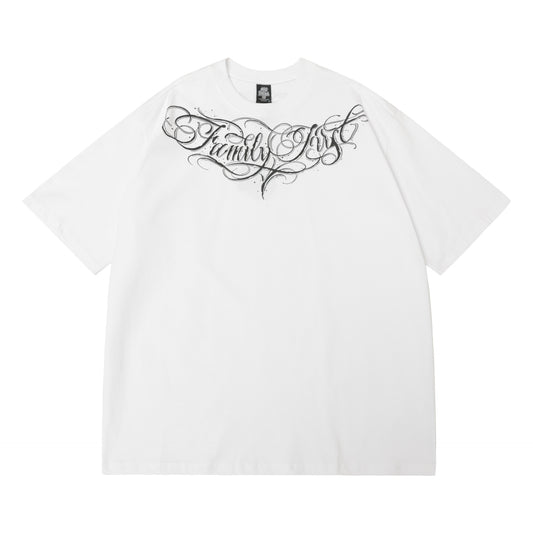 𝔽𝕦𝕤𝕚𝕠𝕟 𝔽𝕠𝕔𝕦𝕤 -ᴄʜɪᴄᴀɴᴏ♠︎悍匪♠︎2025新款奇卡诺chicano男大碼纯棉280克重磅花體字嘻哈hiphop短袖