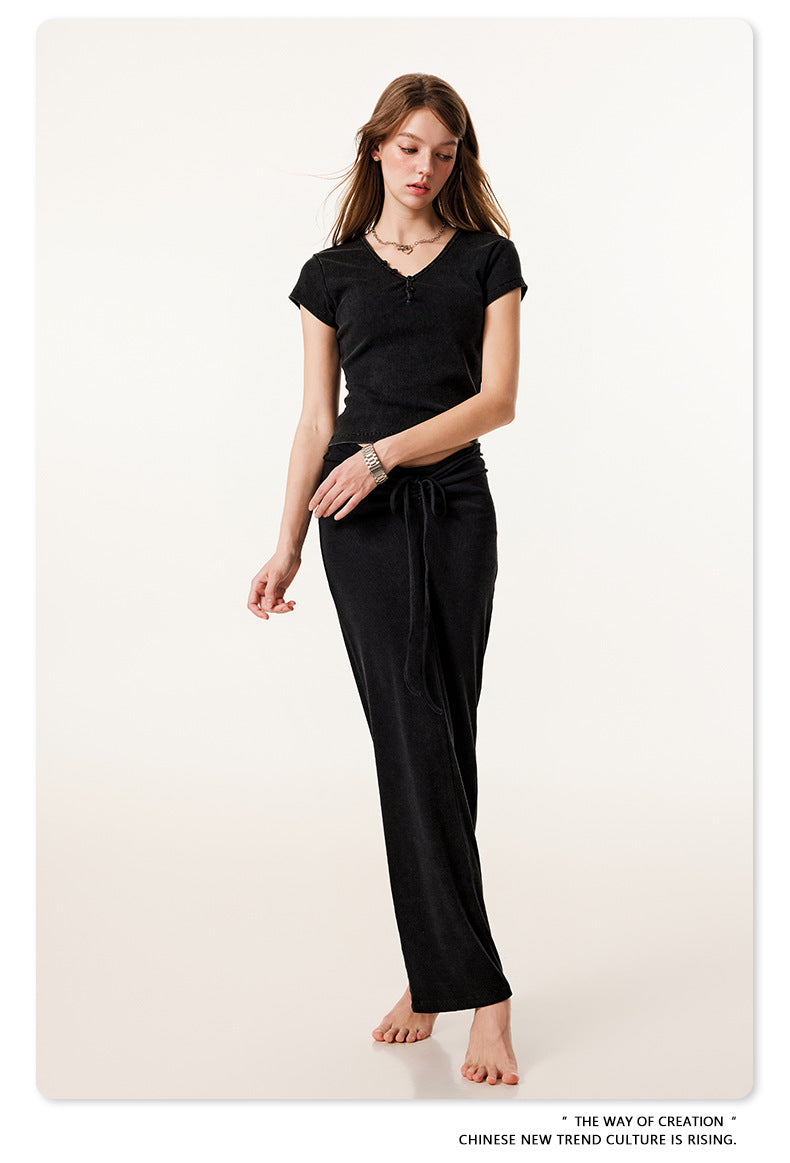 Fierce & Fitted 夏季辣妹必備V領顯瘦短T長裙套裝 復古黑